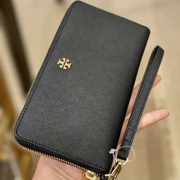 Tory Burch Handbags - Tory Burch Phone Case Emerson Zip Passport Wallet